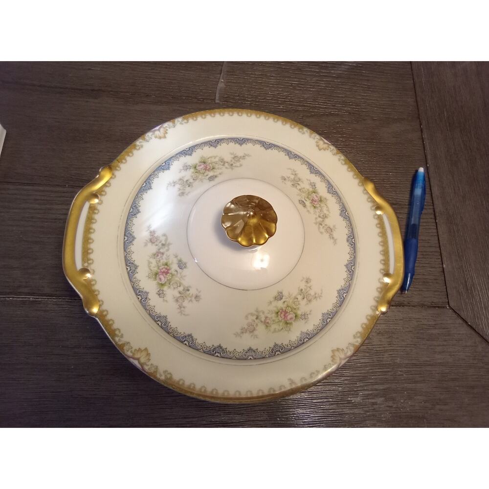 Meito China Round Lidded Veggie Dish Floral Gilt Handles Knob Hand Painted Japan